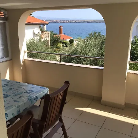 Apartment P&l - 25m From Beach *